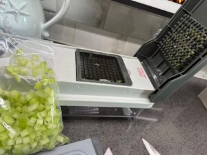 use vegetable chopper with cucumbers